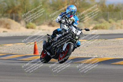 media/Nov-05-2022-SoCal Trackdays (Sat) [[f8d9b725ab]]/Turn 2 (1120am)/